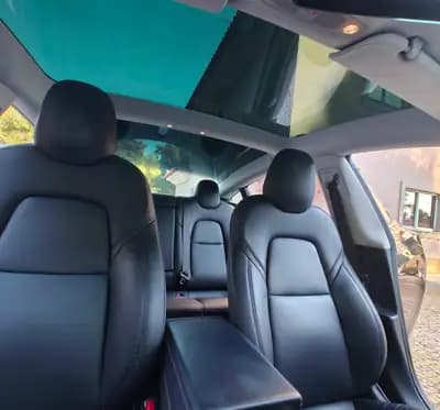 Vendo Tesla Model 3 2020 - 26500 EUR, 111500 km - AUTO.MOTO.pt