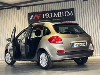 Vendo Renault Clio Break 2012 - 6500 EUR, 190800 km - AUTO.MOTO.pt