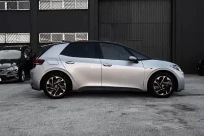 Sell Volkswagen ID.3 2023 - 23750 EUR, 98300 km - AUTO.MOTO.pt