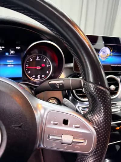 Vendo Mercedes-Benz C 300 2019 - 22750 EUR, 234000 km - AUTO.MOTO.pt