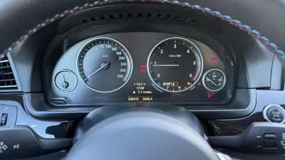 Vendo BMW 520 2013 - 15900 EUR, 245900 km - AUTO.MOTO.pt