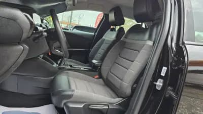 Vendo Citroën C4 2023 - 17950 EUR, 21950 km - AUTO.MOTO.pt
