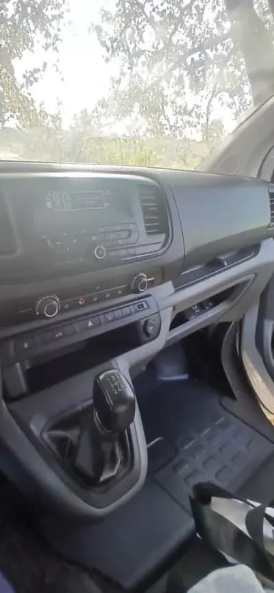 Vendo Citroën Jumpy 2018 - 180 EUR, 123 km - AUTO.MOTO.pt