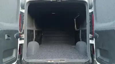 Vendo Nissan NV300 2020 - 20900 EUR, 99900 km - AUTO.MOTO.pt