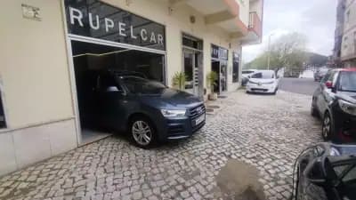 Vendo Audi Q3 2016 - 19950 EUR, 217721 km - AUTO.MOTO.pt