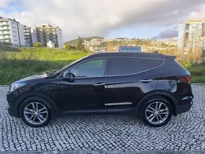 Vendo Hyundai Santa Fe 2016 - 21950 EUR, 149998 km - AUTO.MOTO.pt