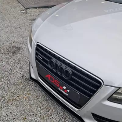 Sell Audi A5 2009 - 13490 EUR, 258000 km - AUTO.MOTO.pt