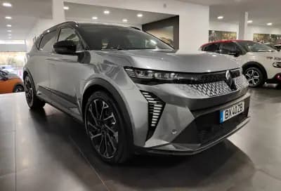 Vendo Renault Scénic E-Tech 2024 - 40990 EUR, 9000 km - AUTO.MOTO.pt