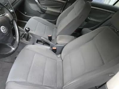 Sell Volkswagen Golf 2006 - 4999 EUR, 168497 km - AUTO.MOTO.pt