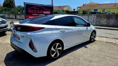 Sell Toyota Prius 2019 - 19000 EUR, 80000 km - AUTO.MOTO.pt