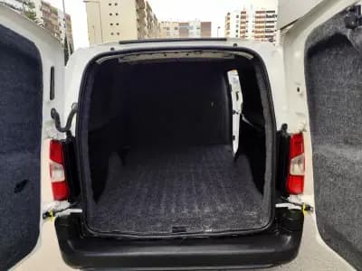 Vendo Citroën Berlingo 2019 - 13480 EUR, 182000 km - AUTO.MOTO.pt