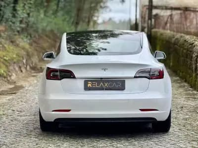 Sell Tesla Model 3 2020 - 22000 EUR, 101000 km - AUTO.MOTO.pt