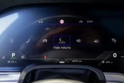 Vendo Volkswagen Touareg 2021 - 59900 EUR, 55000 km - AUTO.MOTO.pt