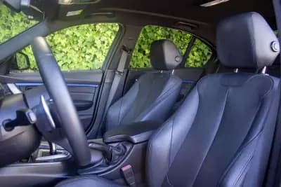 Vendo BMW 330 2016 - 21900 EUR, 146000 km - AUTO.MOTO.pt