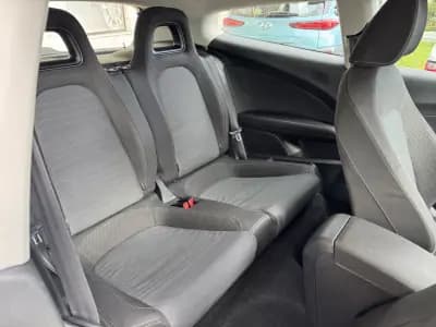 Vendo Volkswagen Scirocco 2010 - 10900 EUR, 189000 km - AUTO.MOTO.pt