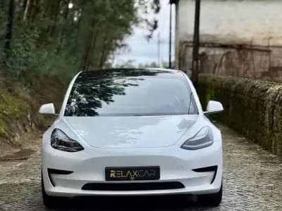 Sell Tesla Model 3 2020 - 22000 EUR, 101000 km - AUTO.MOTO.pt