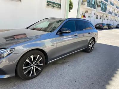 Vendo Mercedes-Benz E 300 2019 - 32500 EUR, 79783 km - AUTO.MOTO.pt