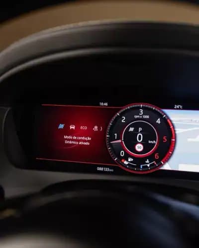 Vendo Jaguar F-Pace 2020 - 37950 EUR, 80000 km - AUTO.MOTO.pt