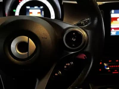 Sell Smart Fortwo Cabrio 2017 - 10990 EUR, 80200 km - AUTO.MOTO.pt