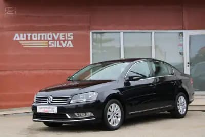 Vendo Volkswagen Passat 2011 - 10990 EUR, 174000 km - AUTO.MOTO.pt