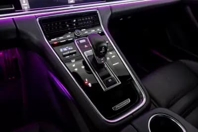 Vendo Porsche Panamera 2021 - 95000 EUR, 73819 km - AUTO.MOTO.pt