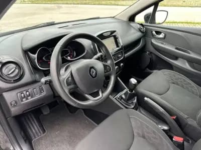 Sell Renault Clio 2019 - 11490 EUR, 113000 km - AUTO.MOTO.pt