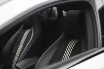 Vendo Mercedes-Benz CLA 200 2018 - 22900 EUR, 168433 km - AUTO.MOTO.pt