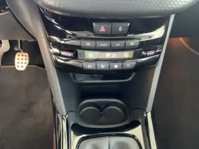 Vendo Peugeot 2008 2017 - 14990 EUR, 164600 km - AUTO.MOTO.pt