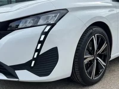 Sell Peugeot 308 2022 - 19999 EUR, 65682 km - AUTO.MOTO.pt