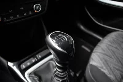 Vendo Opel Crossland X 2020 - 11980 EUR, 87391 km - AUTO.MOTO.pt