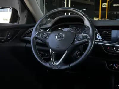 Vendo Opel Insignia Grand Sport 2022 - 17990 EUR, 102300 km - AUTO.MOTO.pt