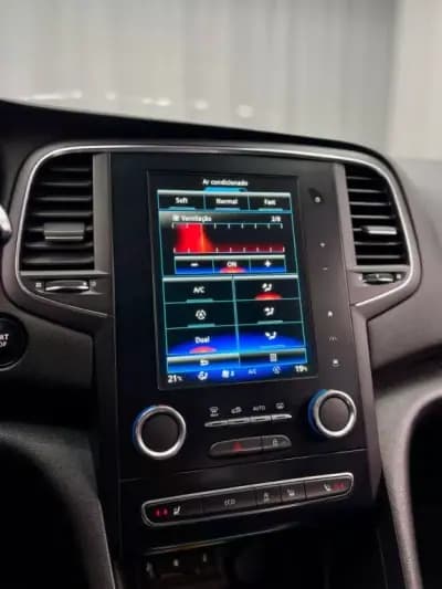 Vendo Renault Mégane 2016 - 13999 EUR, 182000 km - AUTO.MOTO.pt