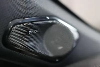 Vendo Peugeot 308 2021 - 24900 EUR, 75000 km - AUTO.MOTO.pt