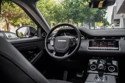 Vendo Land Rover Range Rover Evoque 2020 - 39900 EUR, 84922 km - AUTO.MOTO.pt