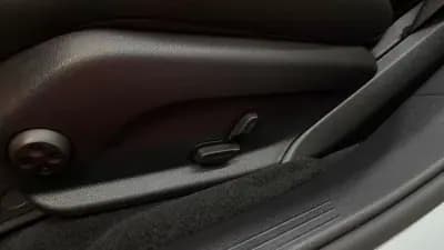 Sell Mercedes-Benz E 300 2023 - 46990 EUR, 63661 km - AUTO.MOTO.pt