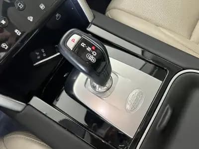 Sell Land Rover Discovery Sport 2021 - 37200 EUR, 74894 km - AUTO.MOTO.pt