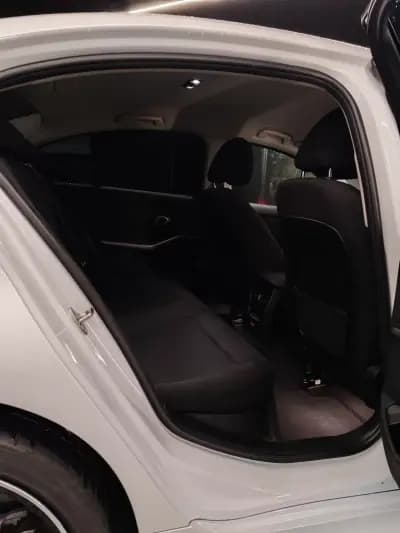 Vendo BMW 330e 2021 - 28750 EUR, 122142 km - AUTO.MOTO.pt