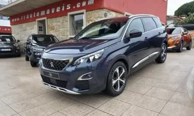 Vendo Peugeot 5008 2019 - 17990 EUR, 131000 km - AUTO.MOTO.pt