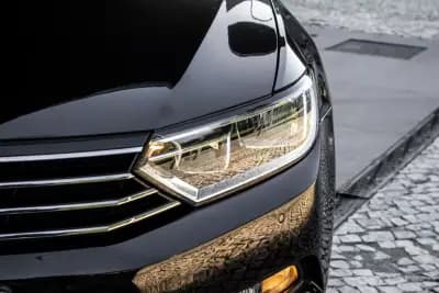 Sell Volkswagen Passat Variant 2017 - 10900 EUR, 290131 km - AUTO.MOTO.pt