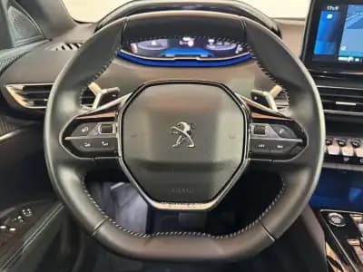 Sell Peugeot 5008 2024 - 29750 EUR, 15993 km - AUTO.MOTO.pt