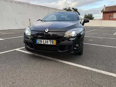 Vendo Renault Mégane CC 2011 - 7750 EUR, 202950 km - AUTO.MOTO.pt