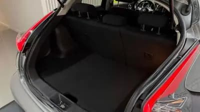 Vendo Nissan Juke 2017 - 13490 EUR, 137561 km - AUTO.MOTO.pt