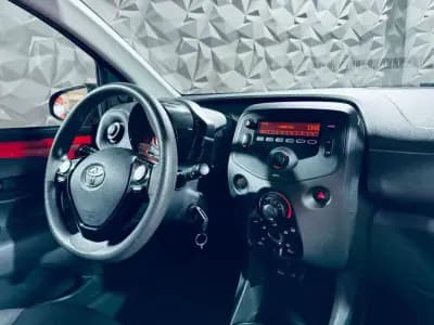 Vendo Toyota Aygo 2019 - 10750 EUR, 126299 km - AUTO.MOTO.pt