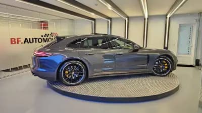 Sell Porsche Panamera Sport Turismo 2018 - 71900 EUR, 135500 km - AUTO.MOTO.pt
