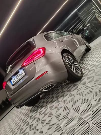 Vendo Mercedes-Benz A 250e 2020 - 24400 EUR, 101000 km - AUTO.MOTO.pt