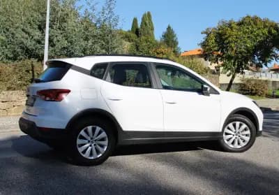 Sell SEAT Arona 2022 - 15900 EUR, 62000 km - AUTO.MOTO.pt