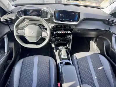 Vendo Peugeot e-2008 2020 - 20990 EUR, 18000 km - AUTO.MOTO.pt