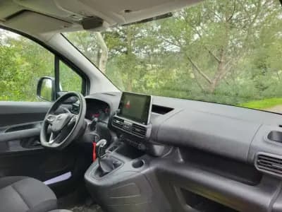 Vendo Opel Combo 2020 - 13750 EUR, 158909 km - AUTO.MOTO.pt