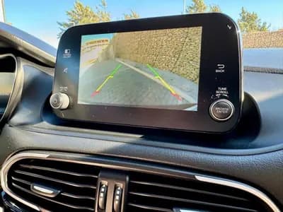 Vendo Fiat Tipo 2021 - 16480 EUR, 83000 km - AUTO.MOTO.pt