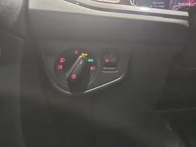 Vendo Volkswagen Polo 2018 - 16480 EUR, 138507 km - AUTO.MOTO.pt